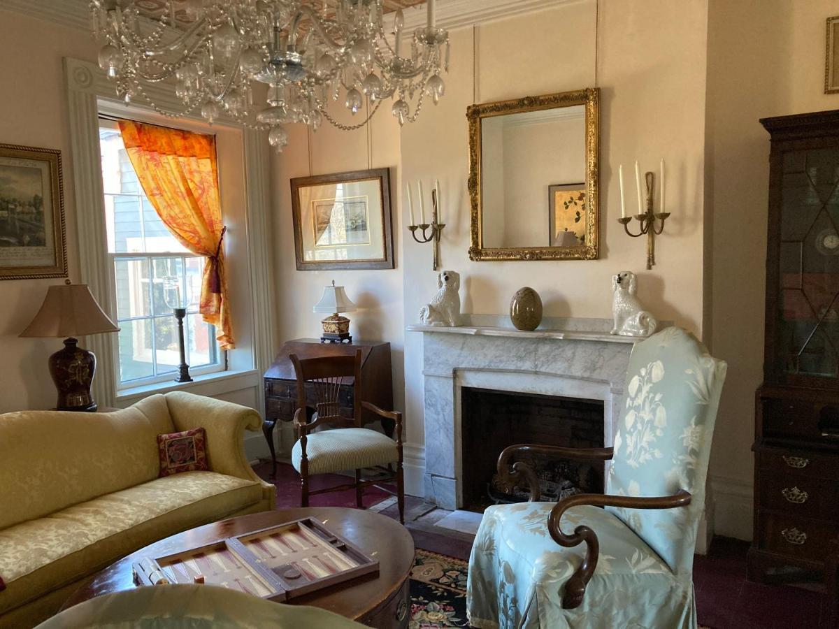 The Federal House Bed & Breakfast Galena